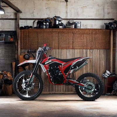 CE 승인 250cc 모토크로스 자전거 알루미늄 림 타이어 및 국제 기어 전환