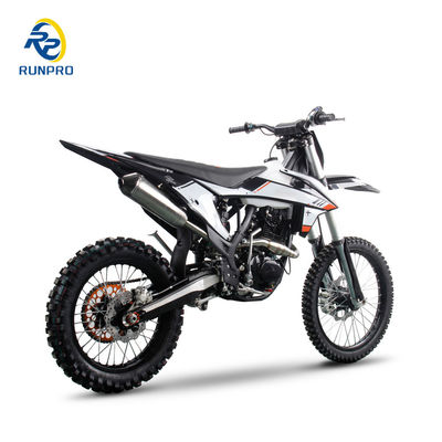 론프로 레이싱의 300cc Pit Bike로 경쟁을 주도할 준비를 해라