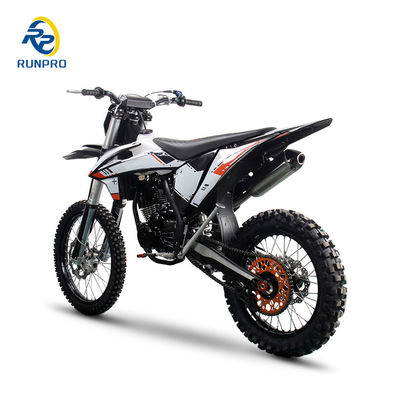 론프로 레이싱의 300cc Pit Bike로 경쟁을 주도할 준비를 해라